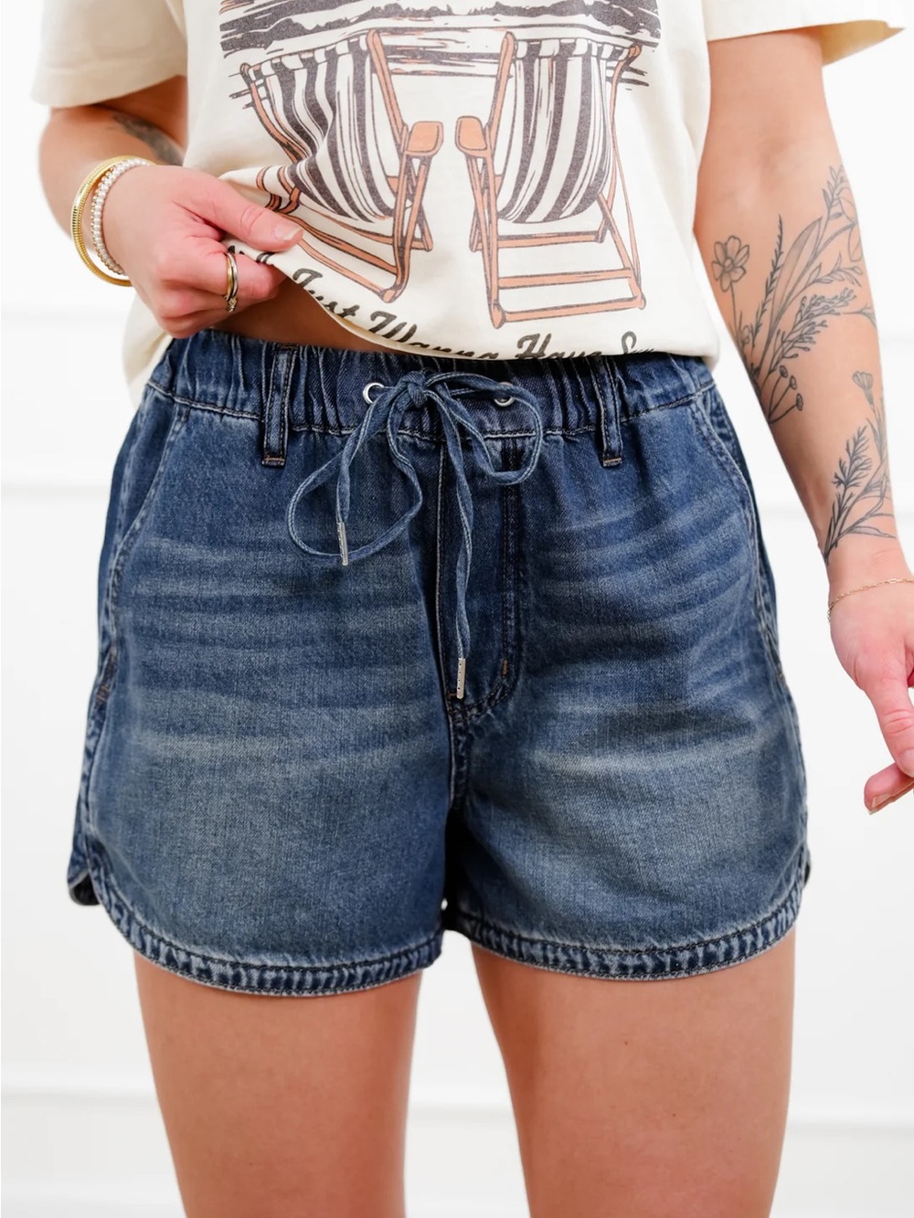 New Judy Blue Medium High Waist Featherweight Boxer Denim Short 150372 Dark Wash